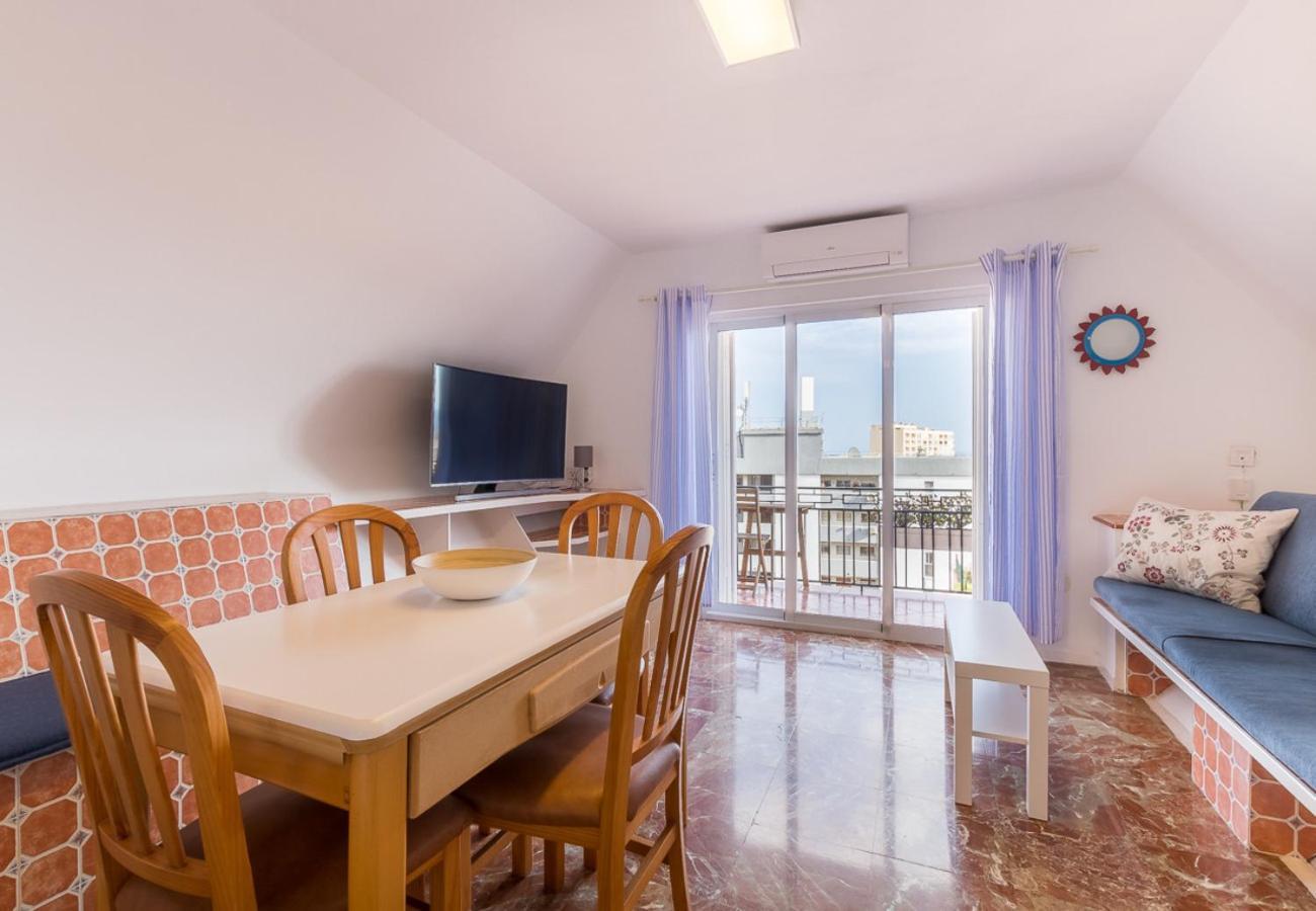Reformado Apartamento En El Centro Con Vista Al Mar Torremolinos Dış mekan fotoğraf